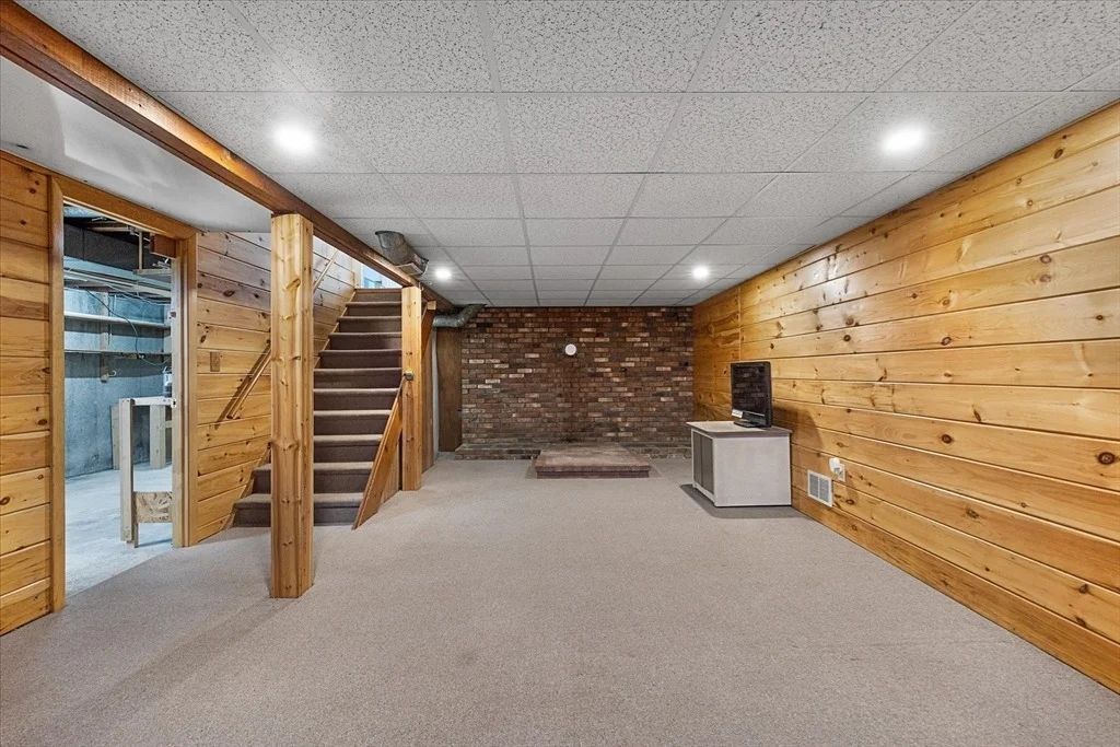 Photo of 32 Bayberry
