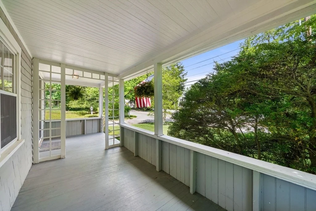Photo of 678 Boston Post Road