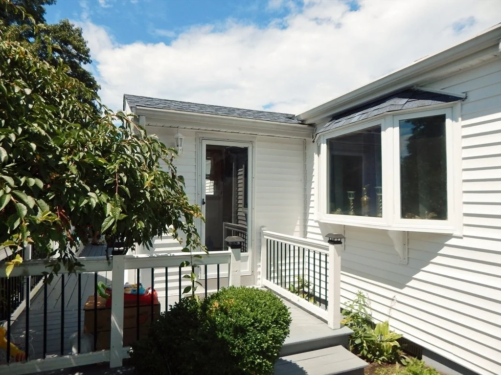 Photo of 170 Carey Cir