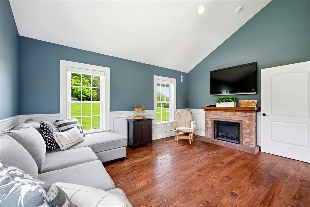 Photo of 21 Hemlock Hollow