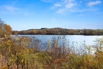 Photo of 118 River Rd