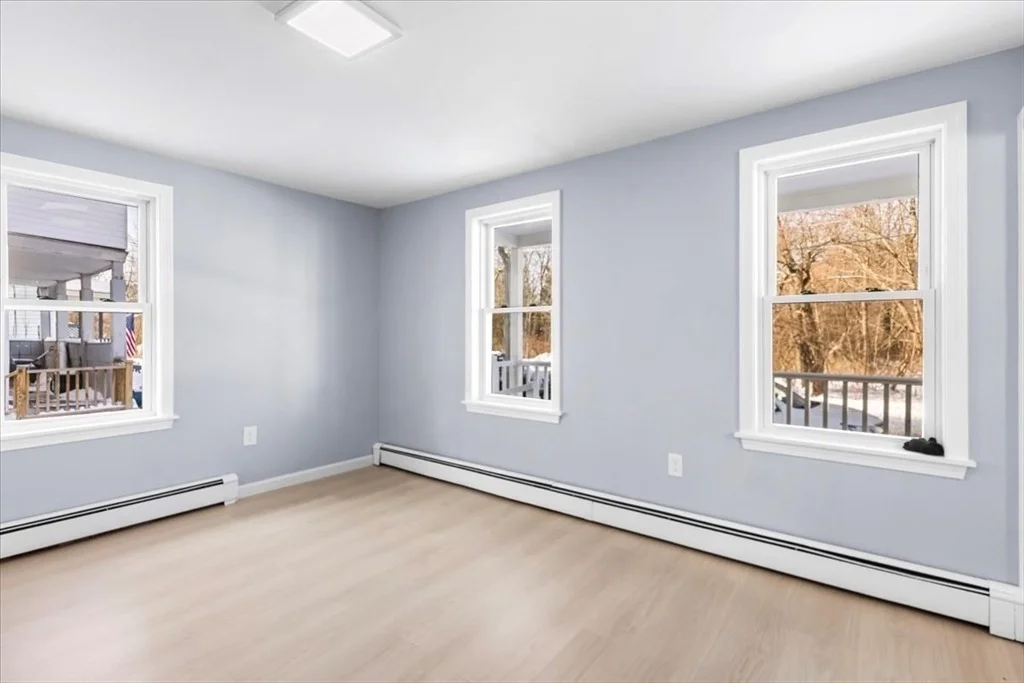 Photo of 31 Webster St
