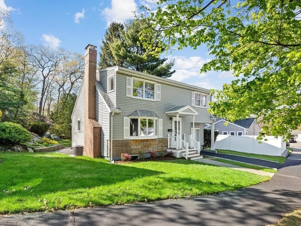 Photo of 9 Lebel Rd