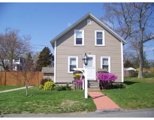 Photo of 35 Lafayette Ave