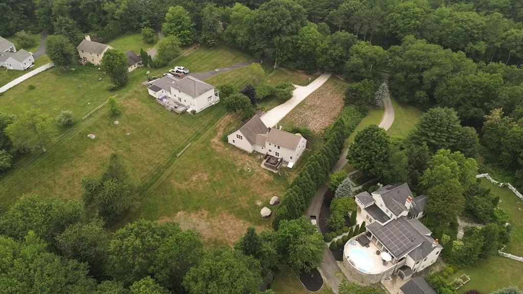 Photo of 292 Warren Rd