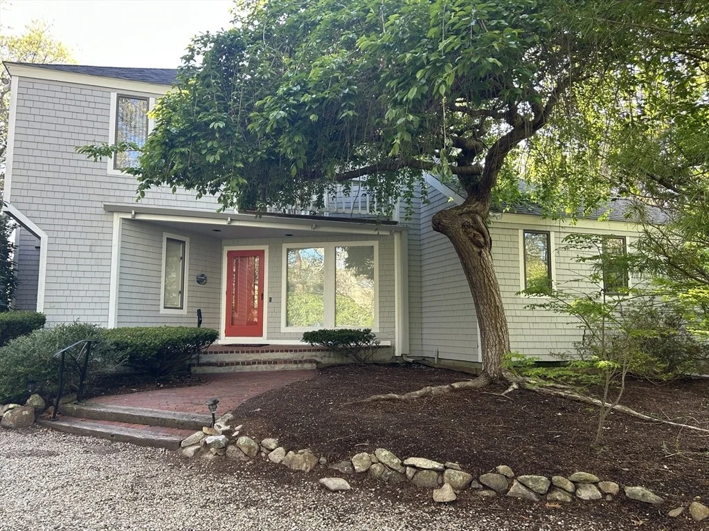Photo of 41 Greensward Cir