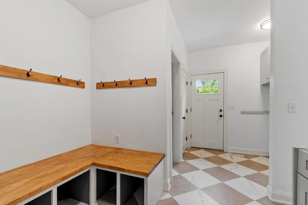 Photo of 21 Wildewood Dr