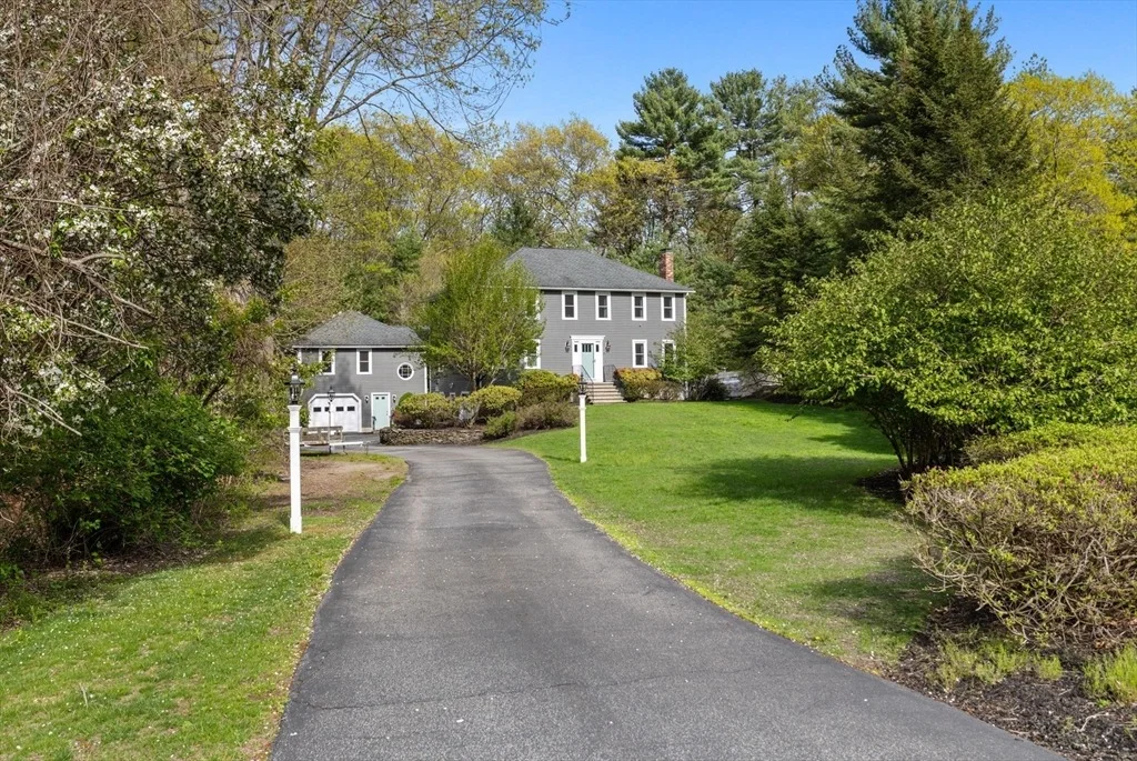 Photo of 25 Towpath Dr