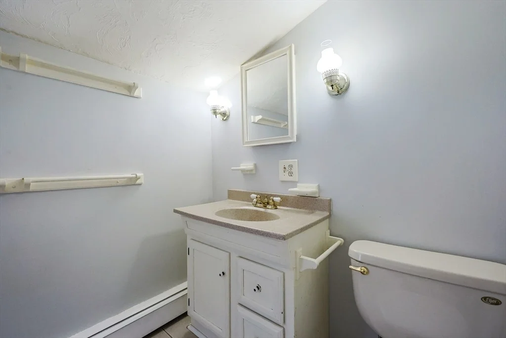 Photo of 179 Whitins Road
