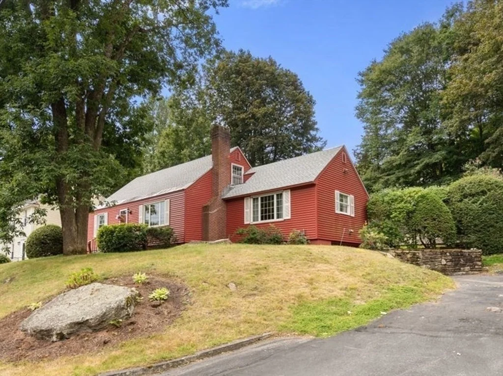 Photo of 51 Wildrose Ave