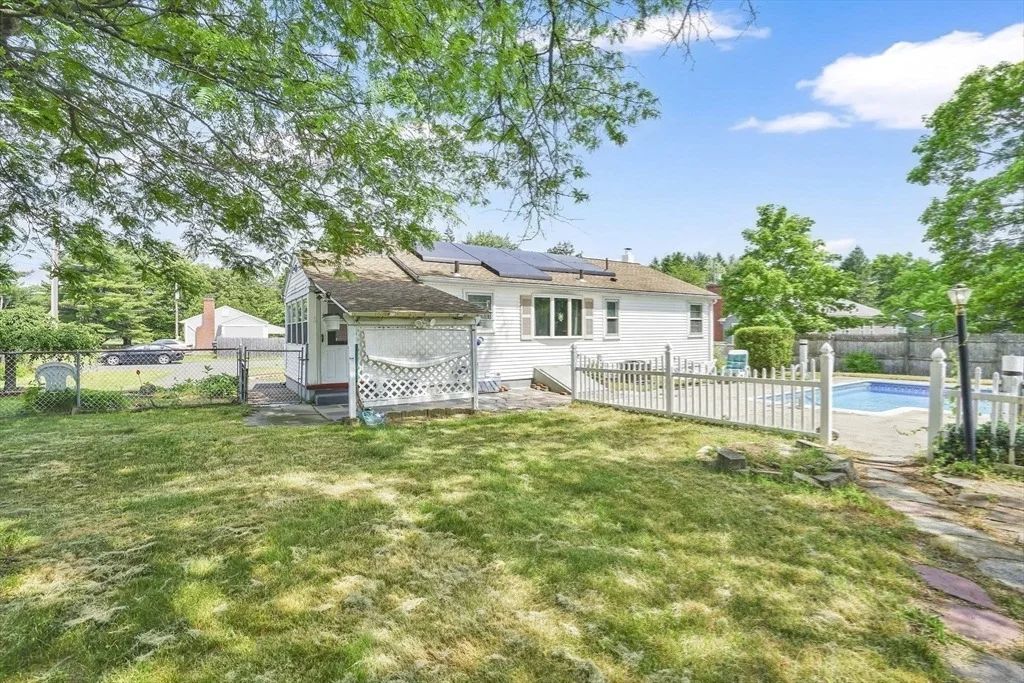 Photo of 135 Bulat Dr
