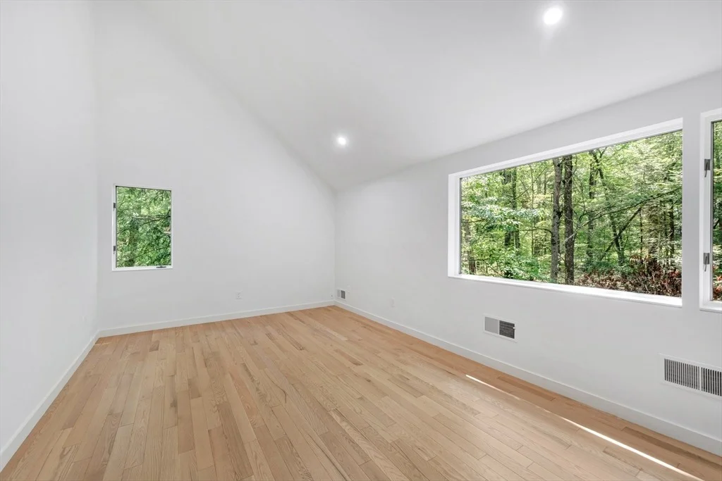 Photo of 95 Ann Lee Road