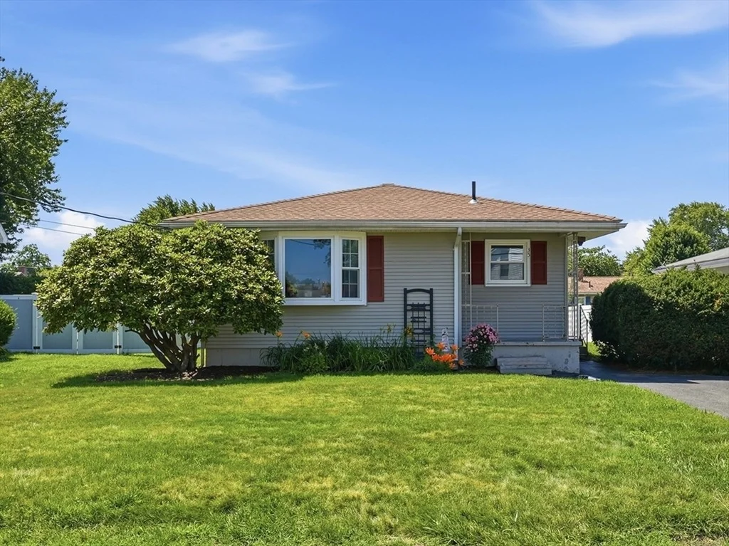 Photo of 35 Beaumont Ave