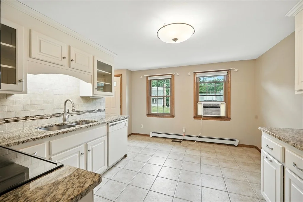Photo of 28 Sterling Dr