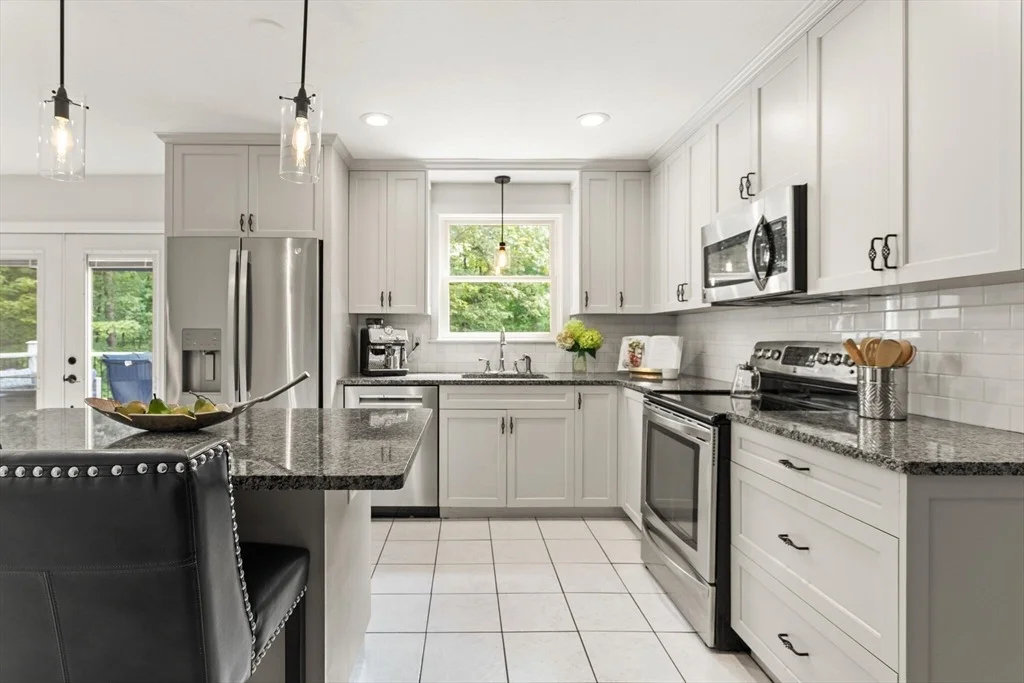Photo of 10 Lakin St