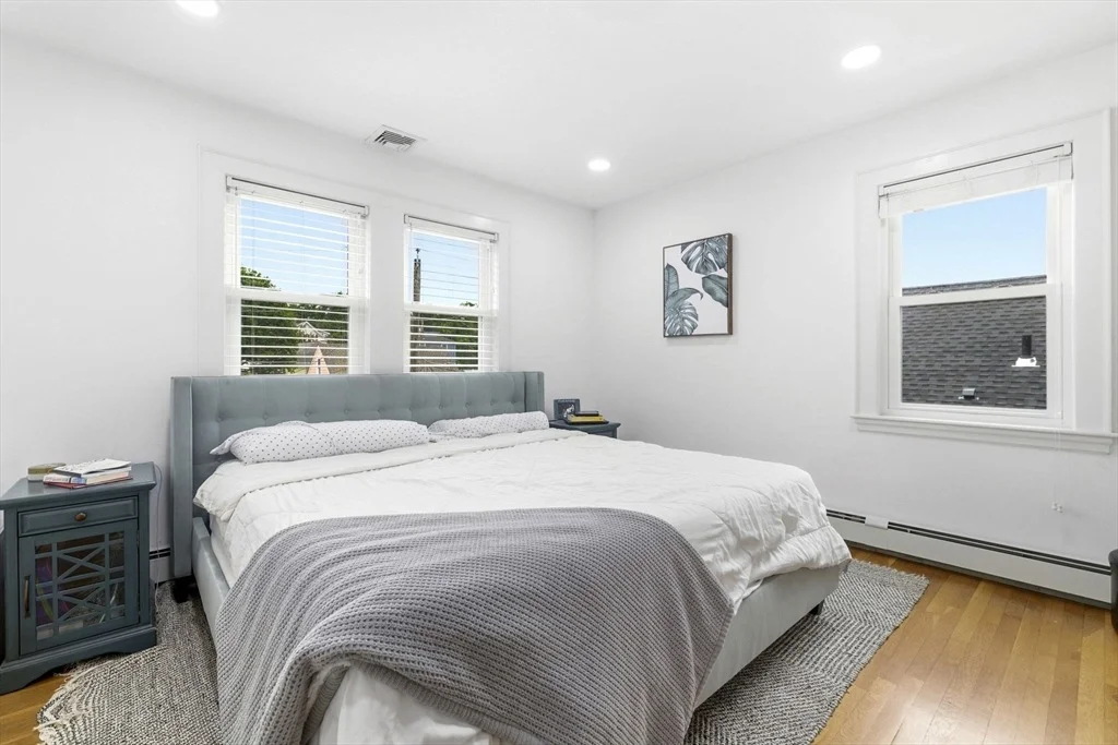 Photo of 7 Harvard St