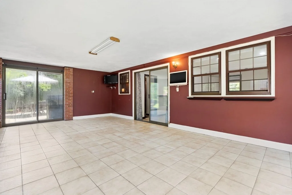 Photo of 11 Sparhawk Cir