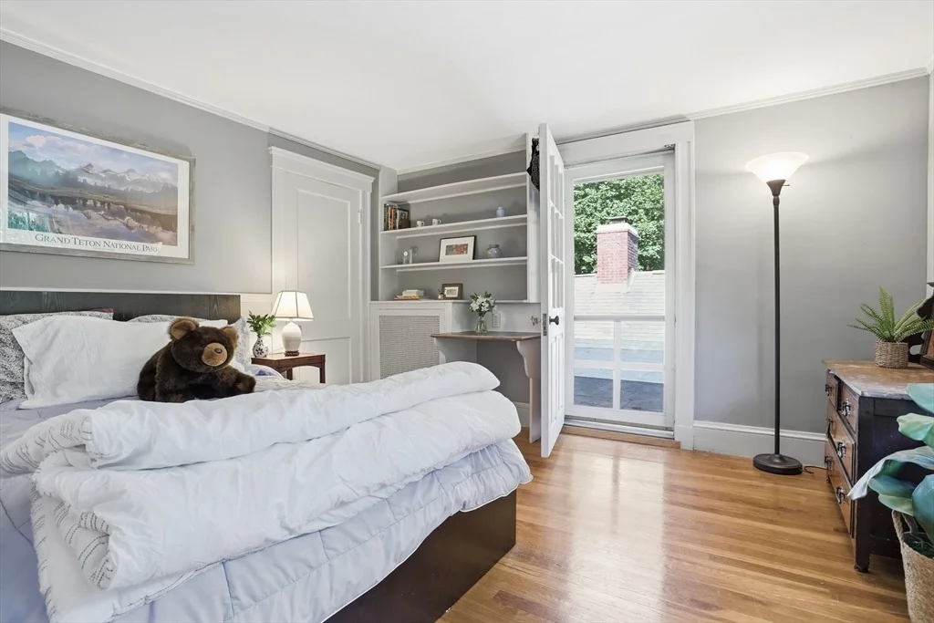 Photo of 42 Crescent Rd