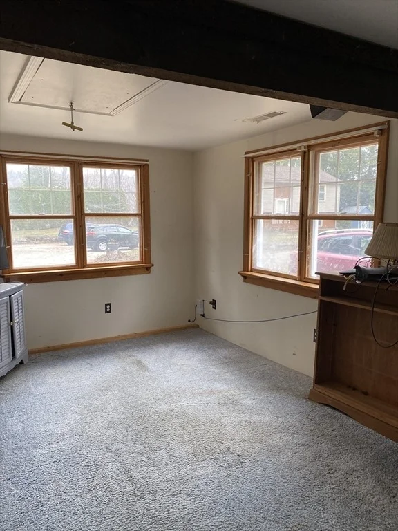 Photo of 106 Shore Rd