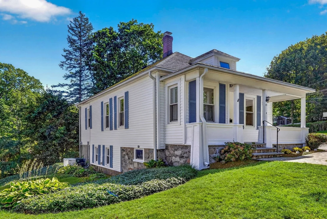 Photo of 83 Beacon Street