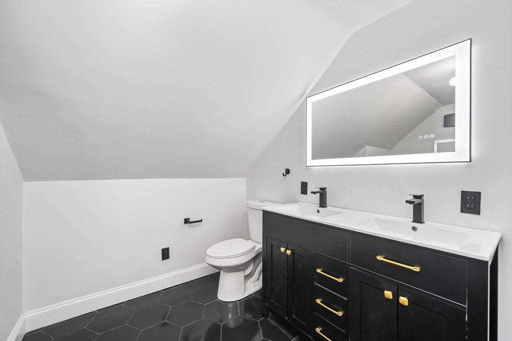 Photo of 87 Baker St