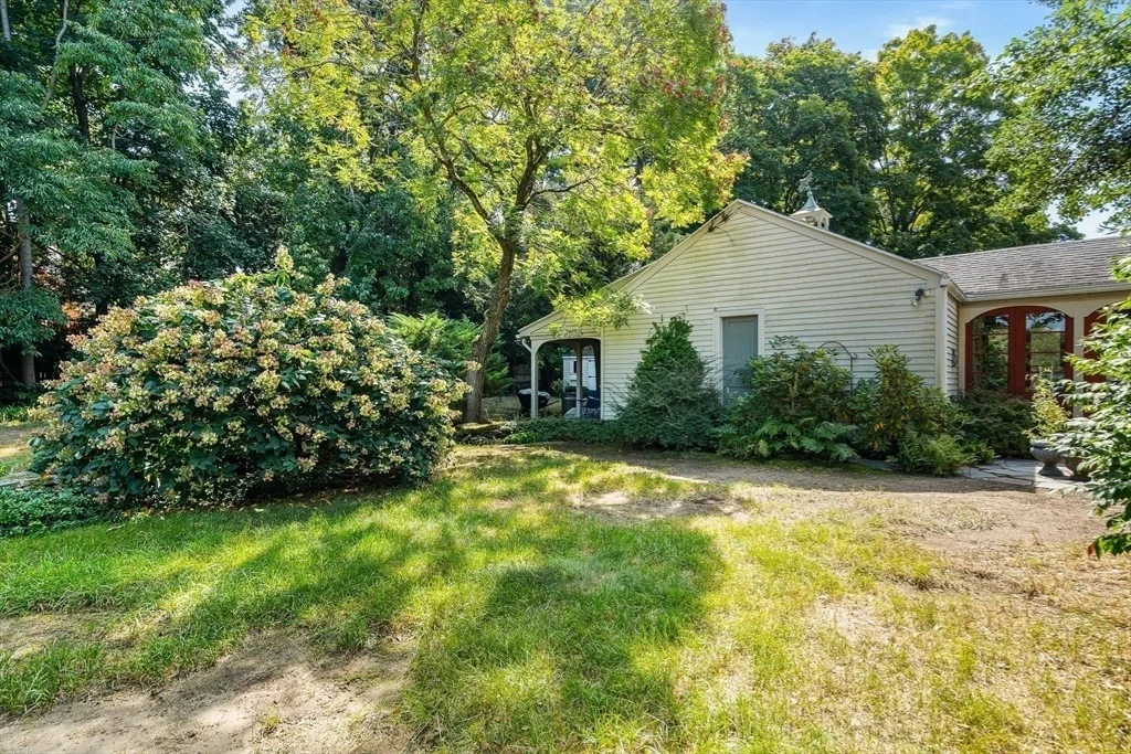 Photo of 139 Burbank Road