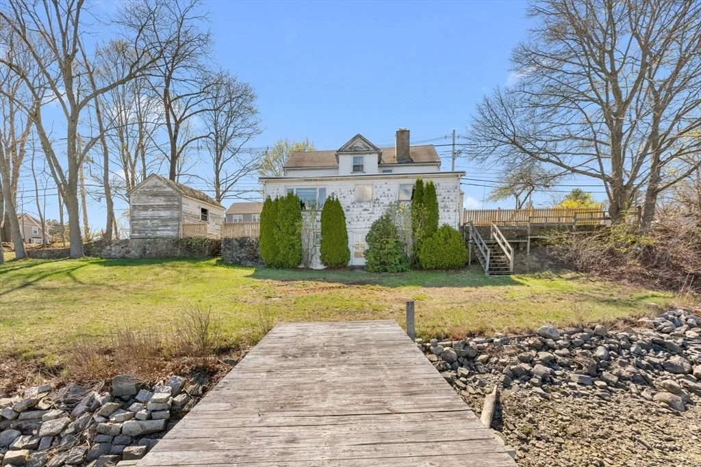 Photo of 90 Water St