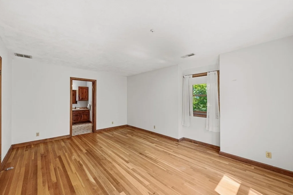 Photo of 17 Kernwood Heights