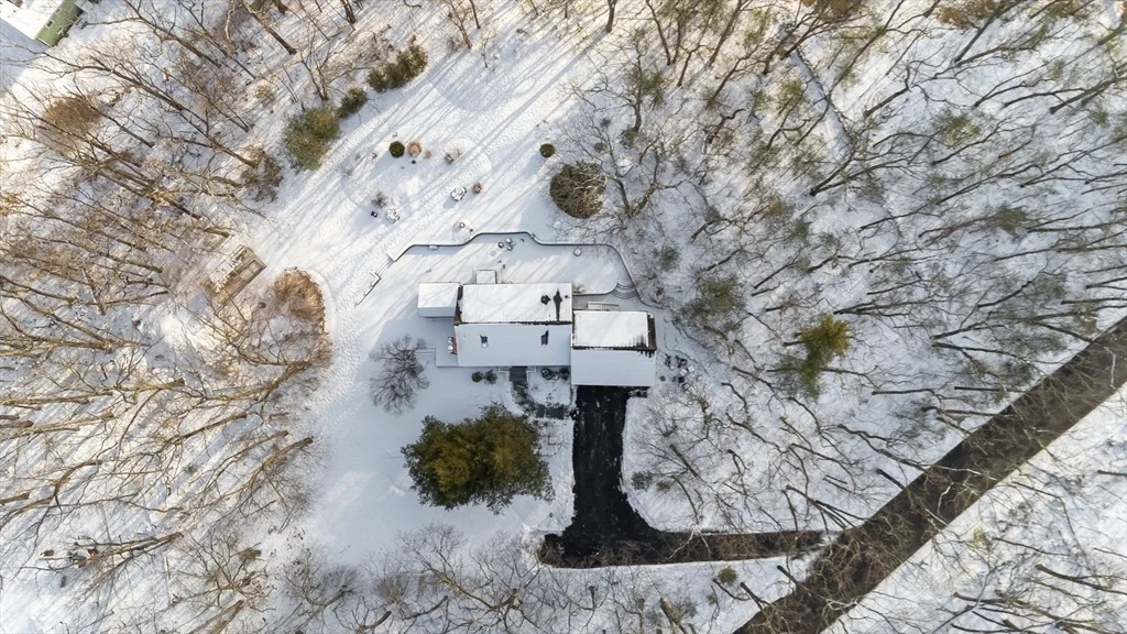 Photo of 31 Hillside Rd