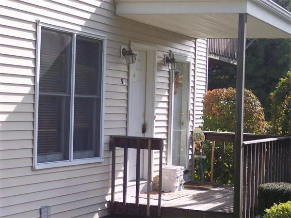 Photo of Unit 5B at 5 Castlegate Drive