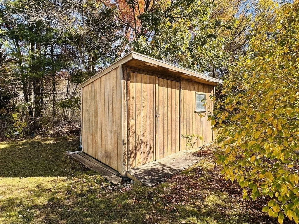 Photo of 16 Rita Ln