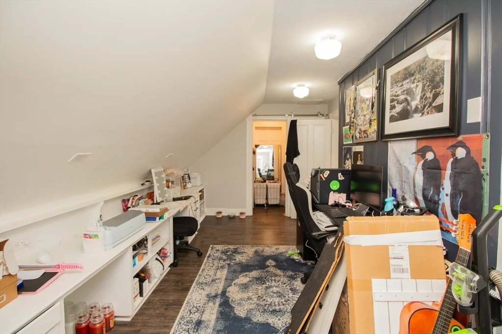 Photo of 18 Steele St