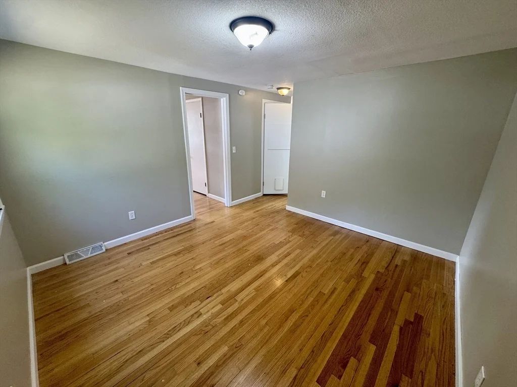 Photo of 20 Entrybrook Drive