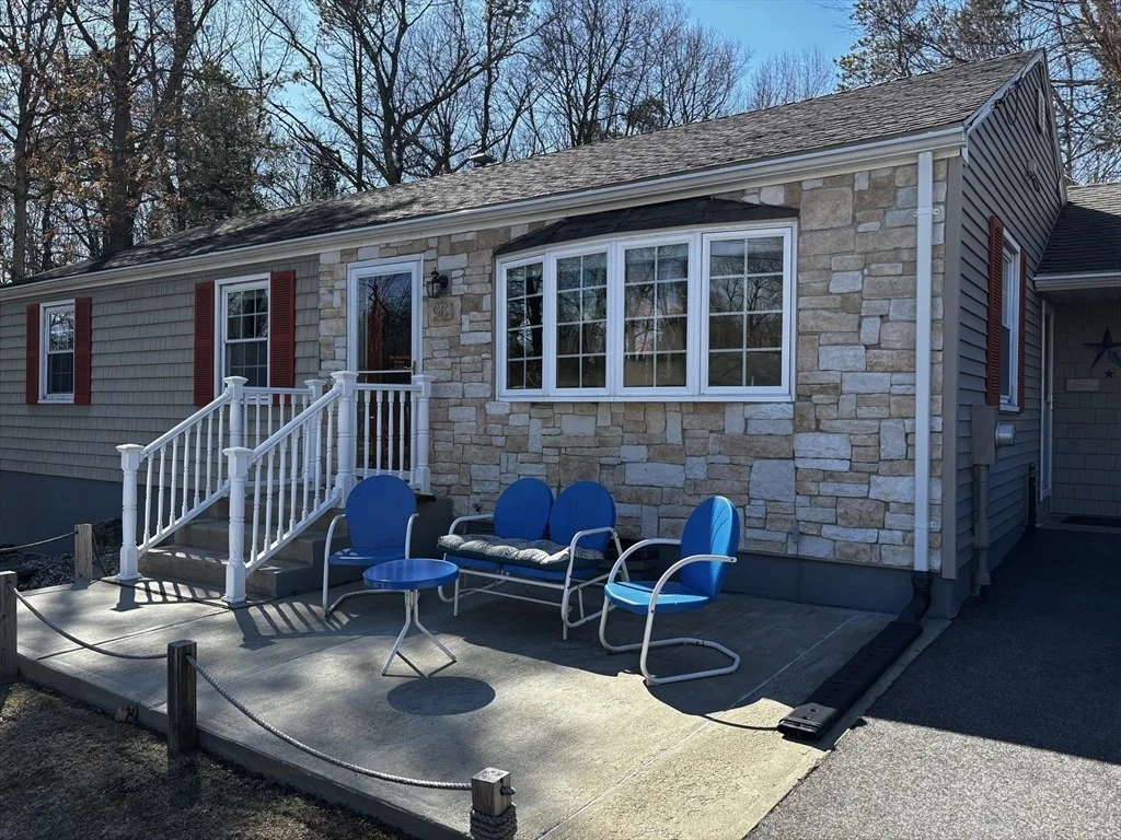 Photo of 96 Clearbrook Dr