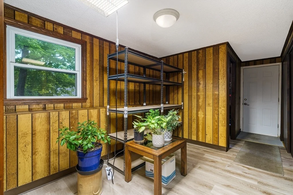 Photo of 18 Ruthellen Road