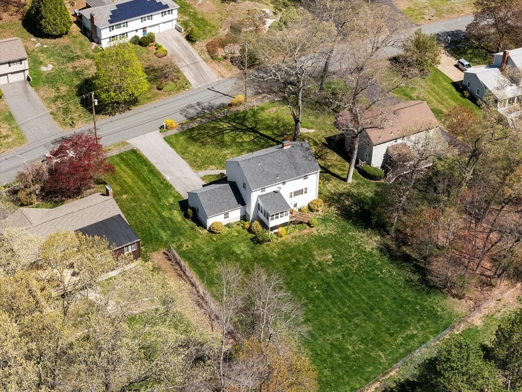 Photo of 49 Blackberry Ln
