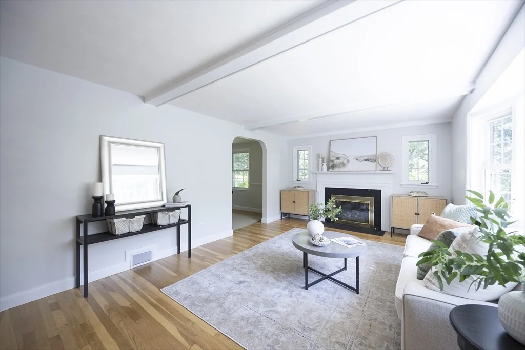 Photo of 88 Fox Meadow Ln
