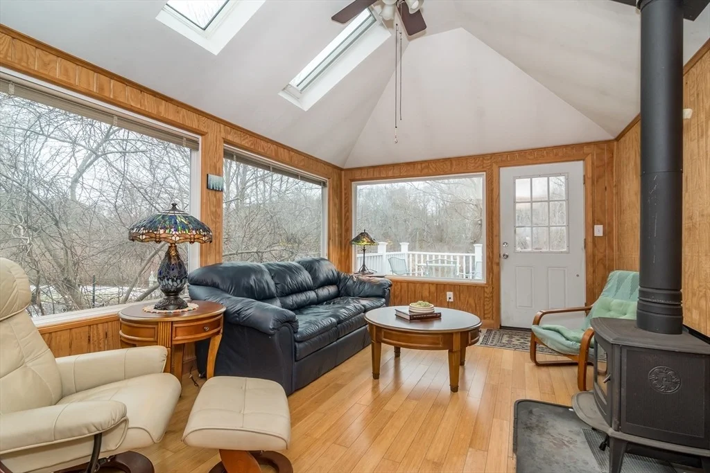 Photo of 65 Riverview Circle