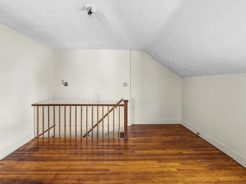 Photo of 430 William St.