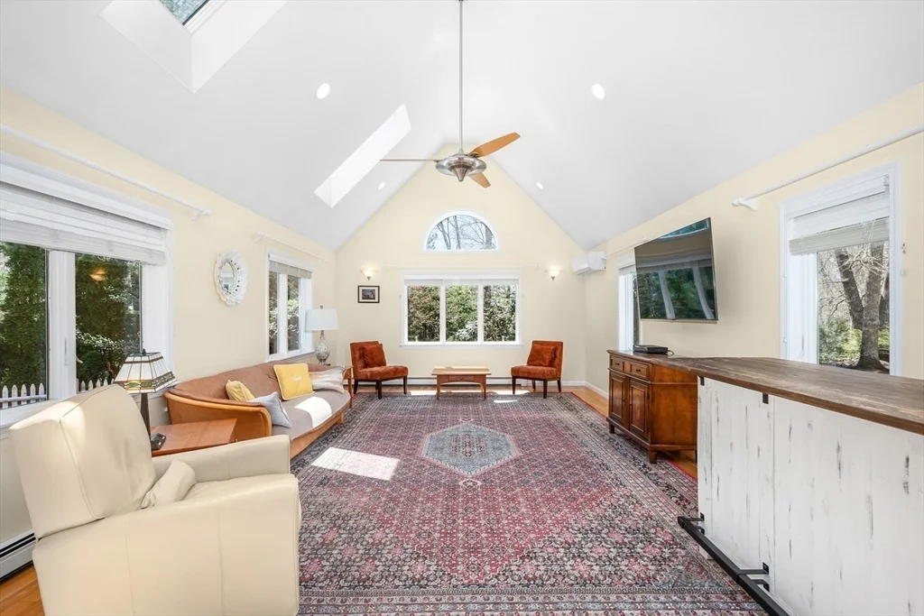 Photo of 98 Whistleberry Drive