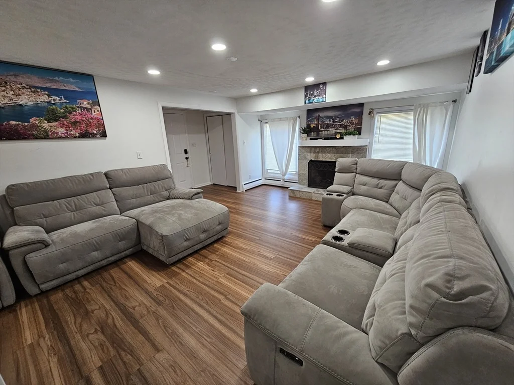 Photo of 10 Marmion Ave