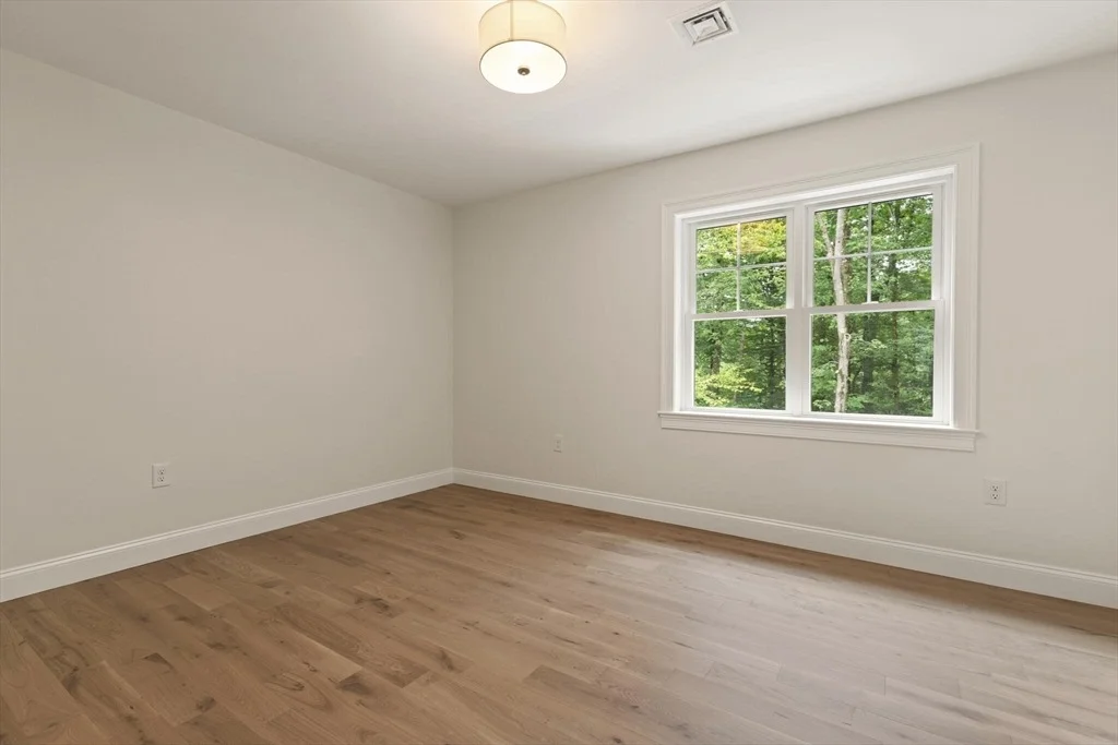 Photo of 8 Goodwin Dr
