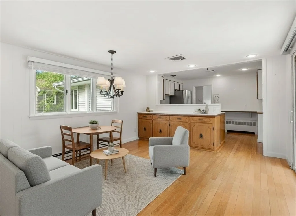 Photo of 25 Countryside Ln