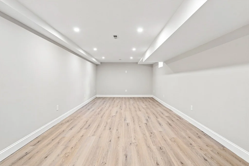 Photo of 7 Viking Rd