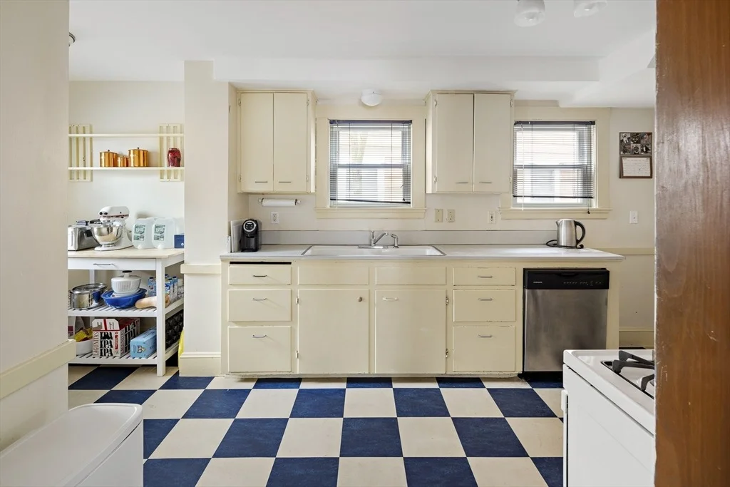 Photo of 82 Claymoss Road