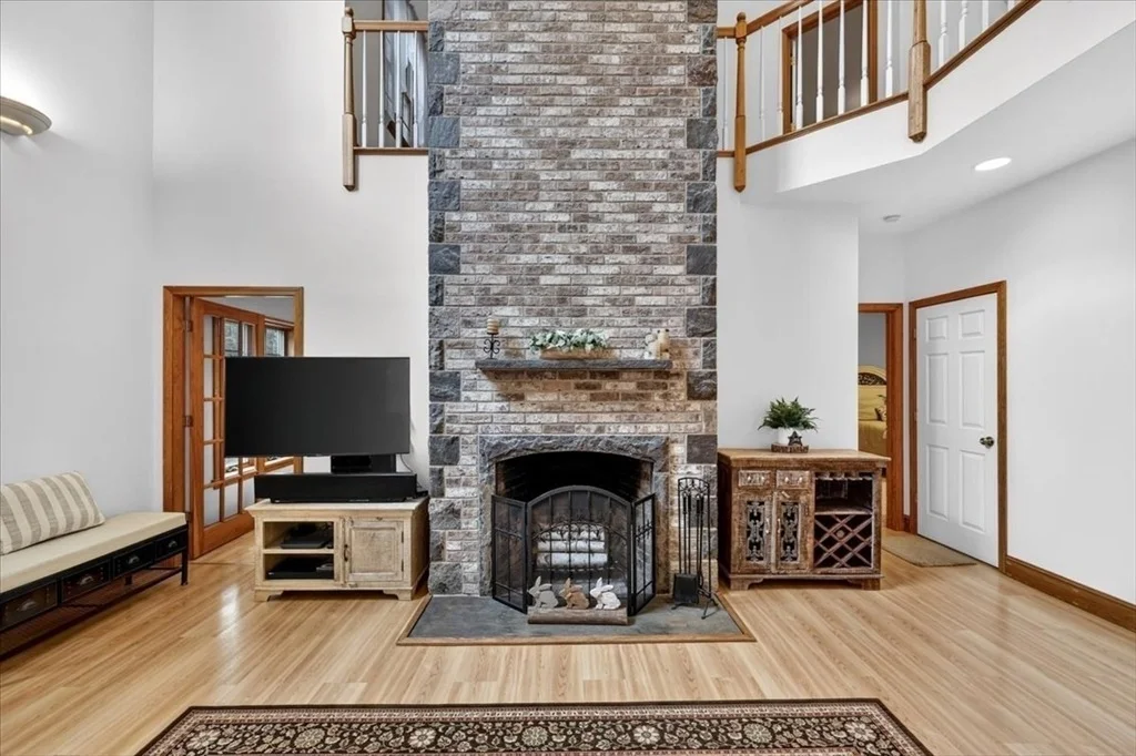 Photo of 17 Baltzer Dr