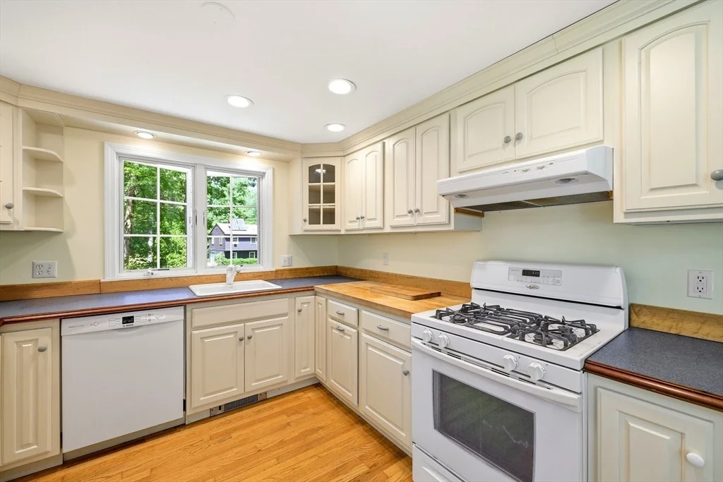 Photo of 25 Echo Hill Rd