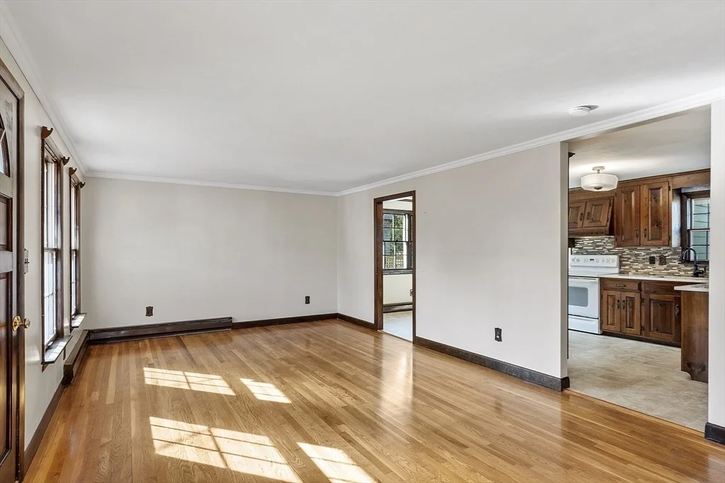 Photo of 2 Norseman Avenue