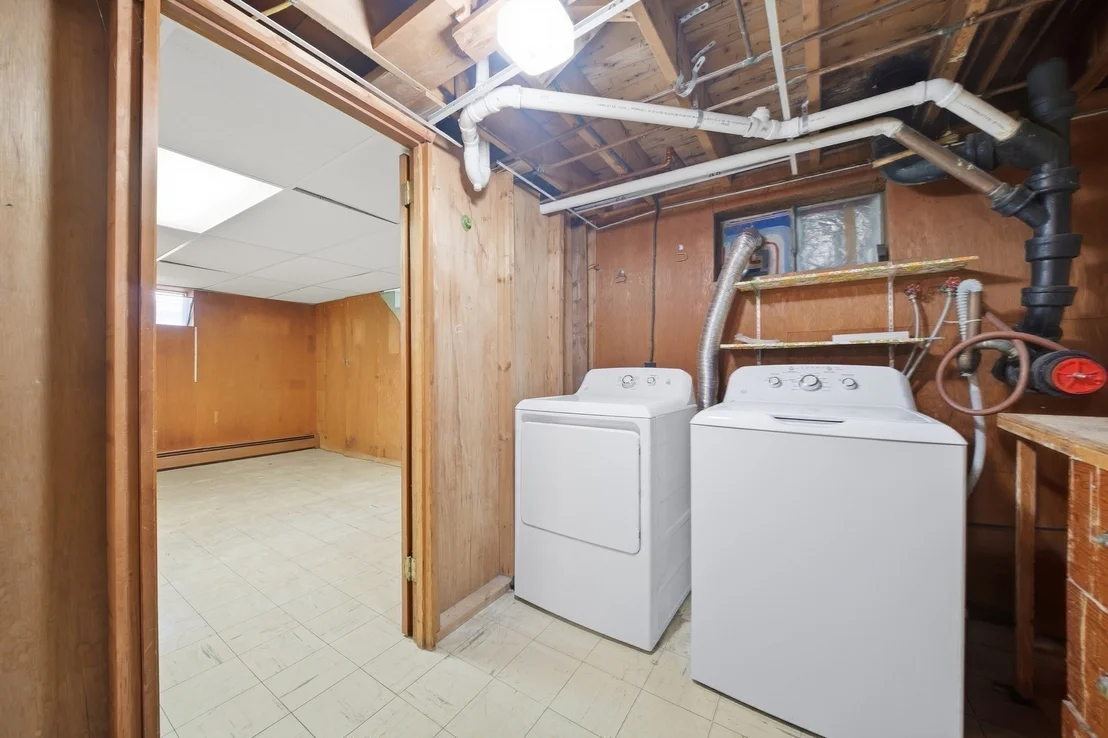 Photo of 44 Memorial Dr