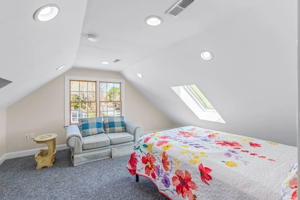 Photo of 251 Lakeside Drive